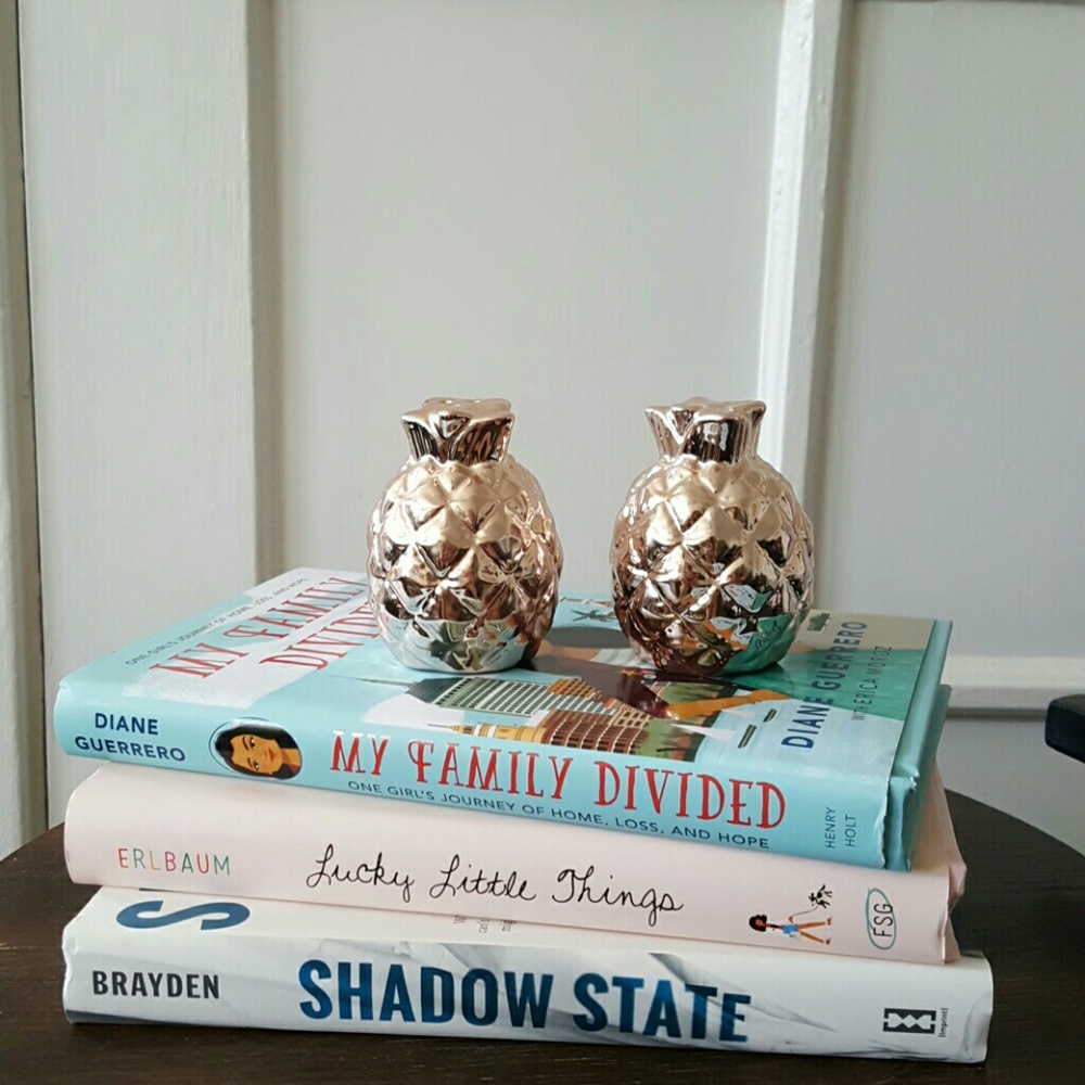 Modcloth Rose Gold Ceramic Pineapple Salt & Pepper Shaker